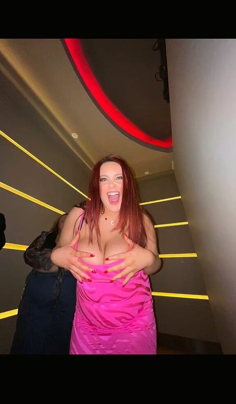 Raphaela S actrice libre galeries