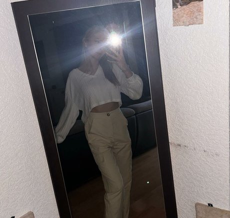 blonde vivi étoile xxx collection