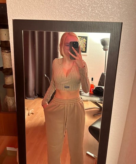 blonde vivi actrice libre images