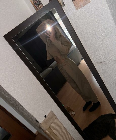 fellation mature uniquementfans chaud belle collection