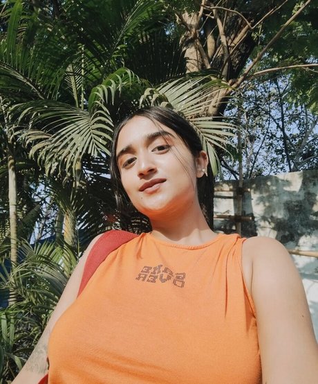 Ruchika Tandon modèle hd img