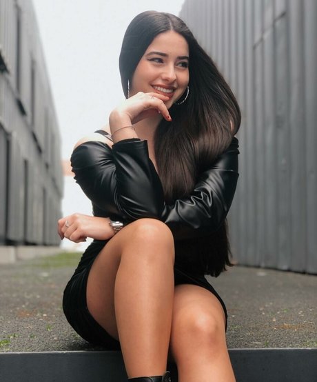 Mariana Pinho étoile érotique des photos