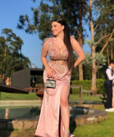 Mariana Pinho art modèle archive