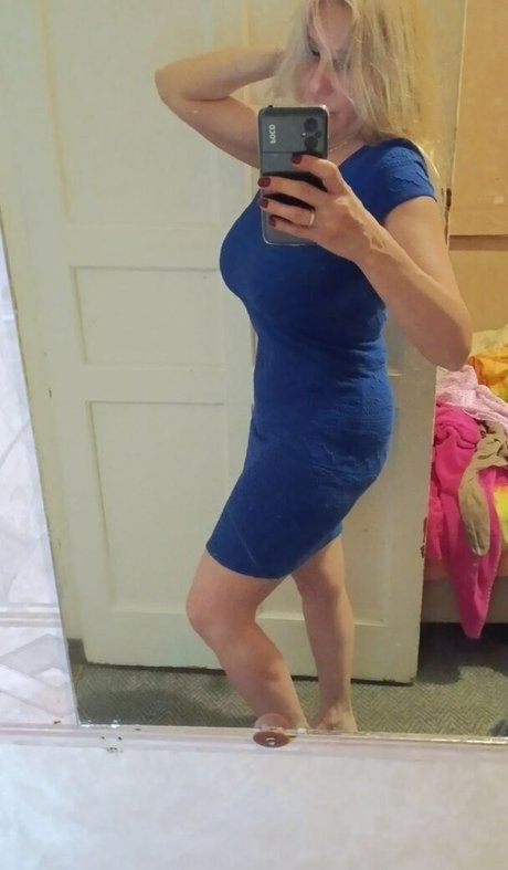 Alina Ottis actrice pornographique collection