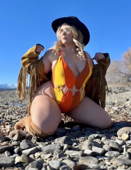 Emma St James star du porno hd image