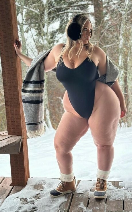 Emma St James jolie actrice photo