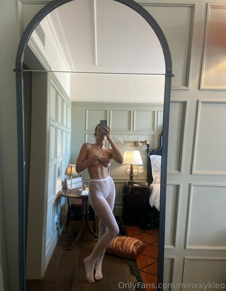 mialarelle étoile xxx photo