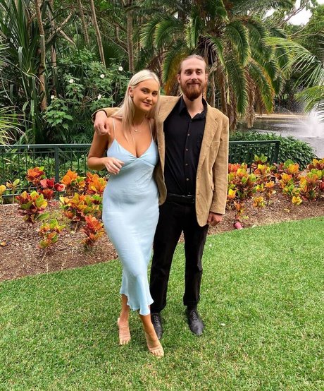 Aimee Greeneberg star du porno xxx image