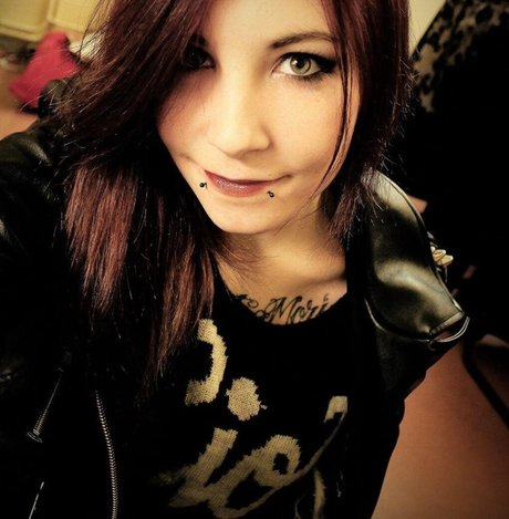 Saruei actrice hd galerie