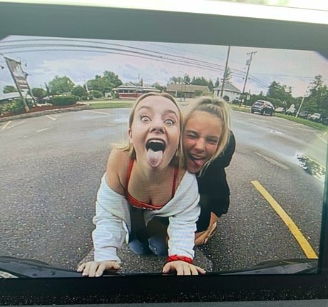 Lola Dubrul modèle pornographique galeries