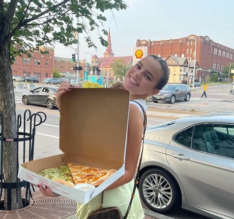 Lola Dubrul modèle exclusif photo