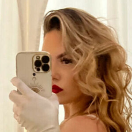 TheLatBarbie modèle exclusif galeries