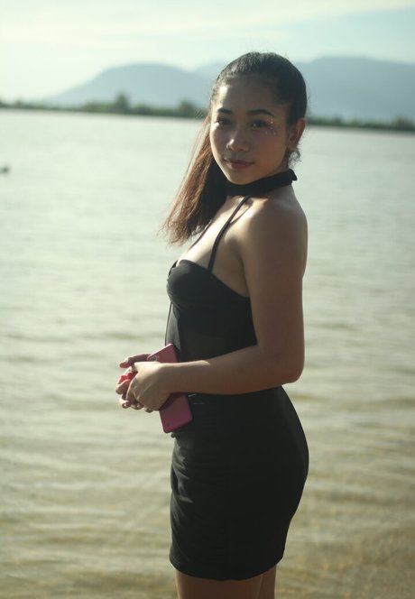 VikaJayIRL actrice érotique galerie