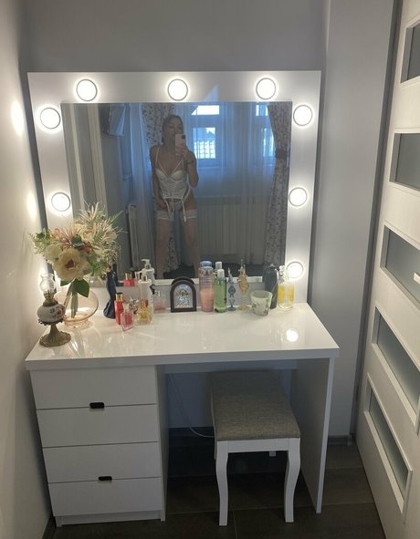 bébé mignon onlyfans assez érotique images