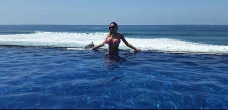 Jami Marie Akaport Barbie modèle nu galeries