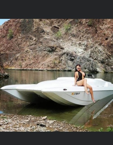 Jami Marie Akaport Barbie étoile chaude des photos