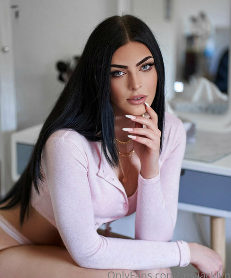 fétichisme des pieds ébène onlyfans des nus sympas photos