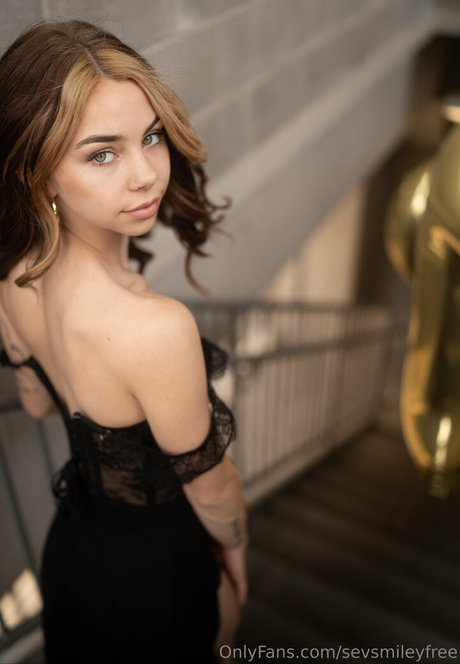 sevsmileyfree modèle xxx des photos