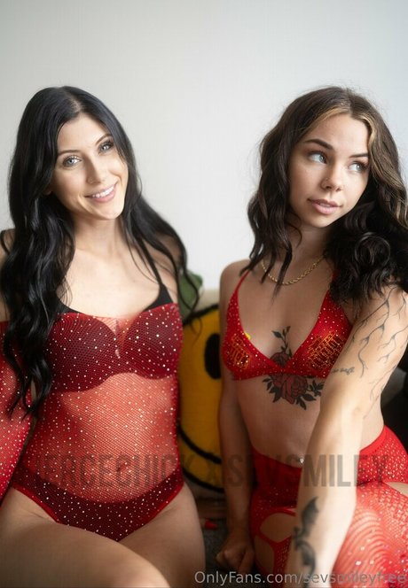 sevsmileyfree star du porno de haute qualité img