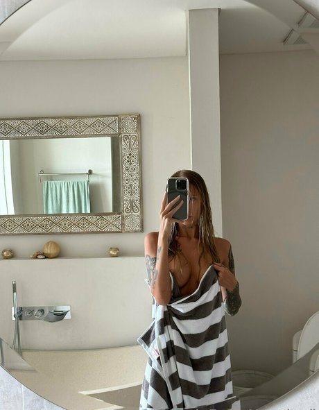 youliakyolner étoile hd galerie