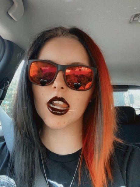 Katherine Means actrice xxx galerie