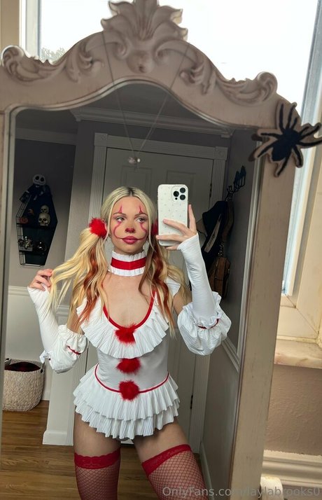 laylabrooks0 nus de stars du porno image