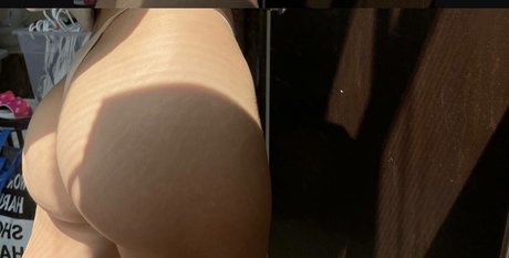 missmyarose star du porno de haute qualité des photos