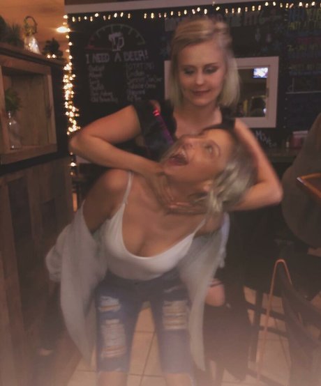 fans nus uniquement gratuit xxx images