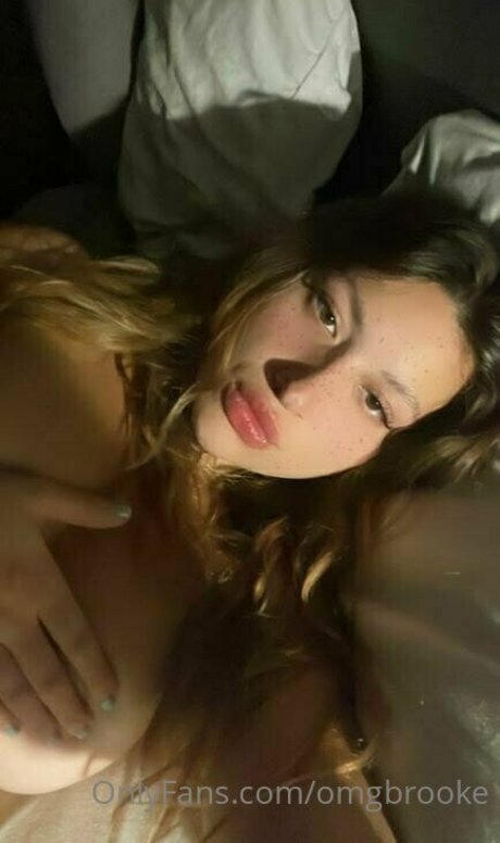 omgbrooke étoile chaude galeries