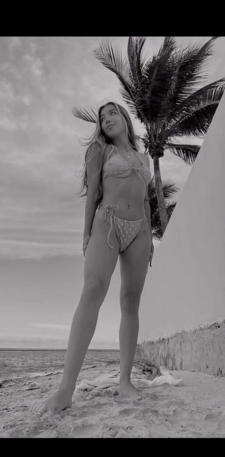 stephy licea modèle joli img