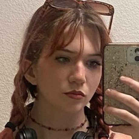 Tora Love modèle pornographique img