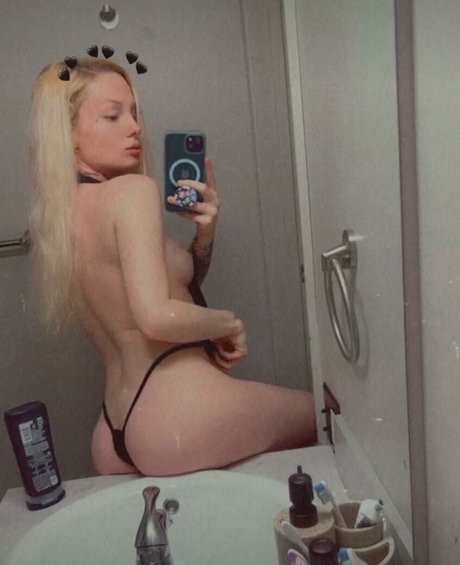 Jeneveve Brown modèle porno img