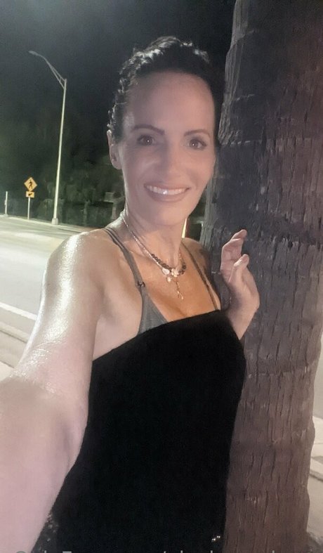 ainsley adams actrice de nus images