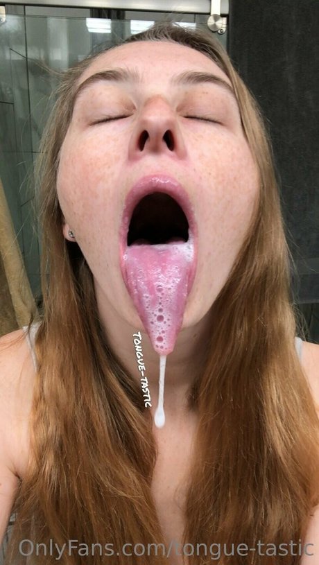 Tongue tastic actrice exclusive images