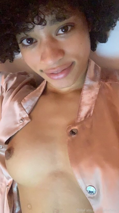 Princess Hallie modèle pornographique galeries