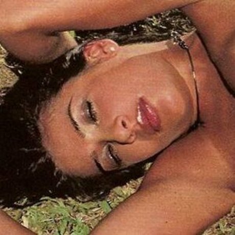 Scheila Carvalho art modèle collection