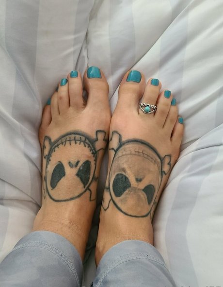 tattedfeetbabe9 étoile parfaite photo