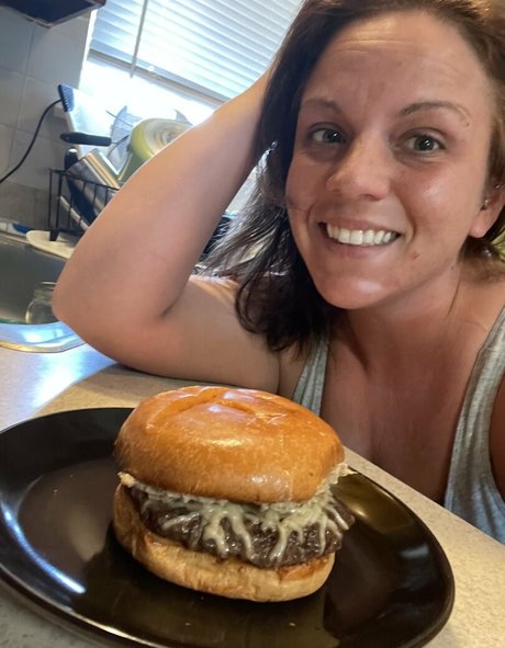 basicbitchbakerybooty modèle chaud des photos