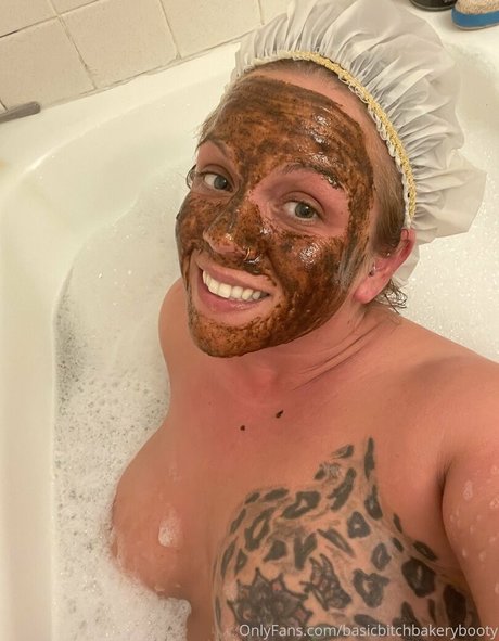 basicbitchbakerybooty modèle chaud galeries