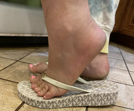 sarasoles2324 modèle érotique images