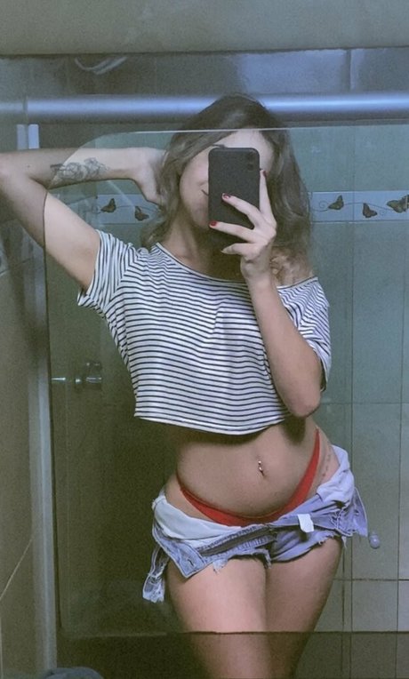 Jakelinne Franklin modèle exclusif des photos