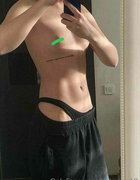 fans asiatiques poilus uniquement assez chaud image