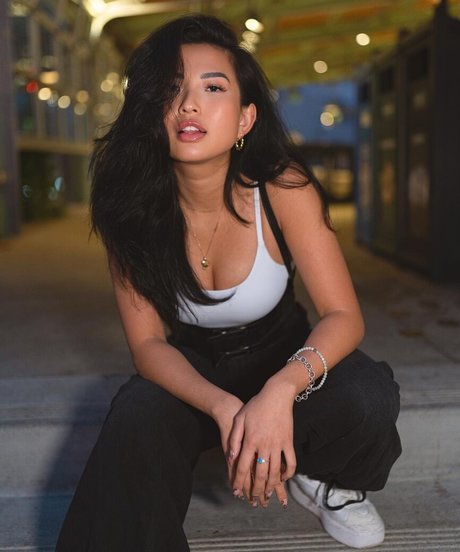 mamie milf onlyfans chaud gratuit image