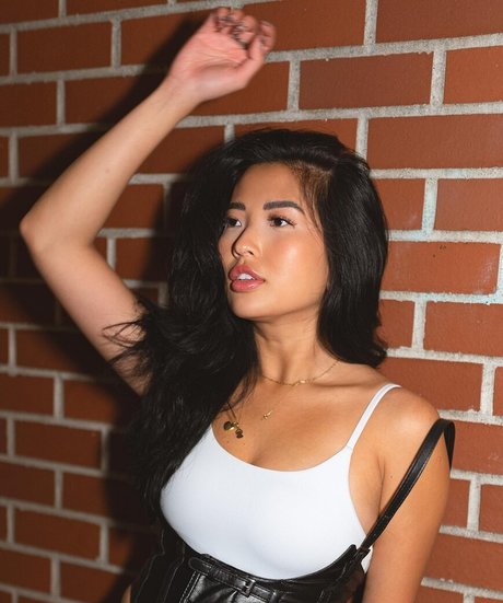 Dfuqanne modèle xxx galerie