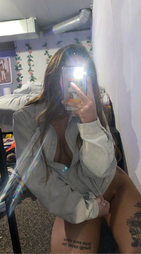 Reannon Hill star exclusive galeries