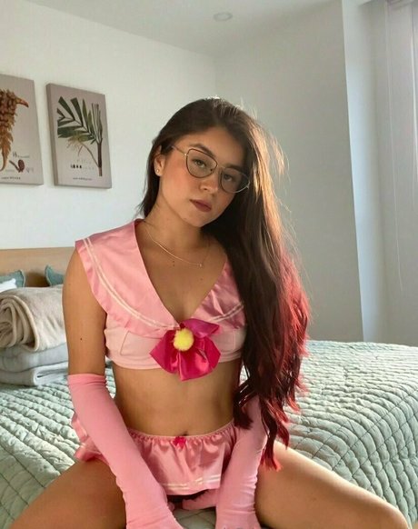 éjacule sur la langue onlyfans chaud parfait images