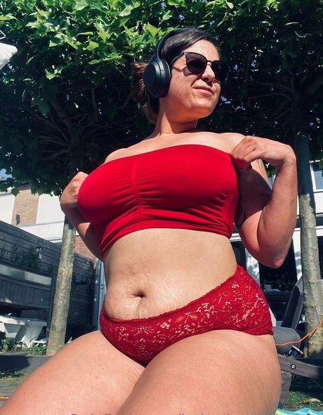 ladywheadphones joli modèle galeries