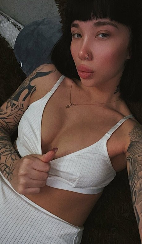 polina molly étoile nue images