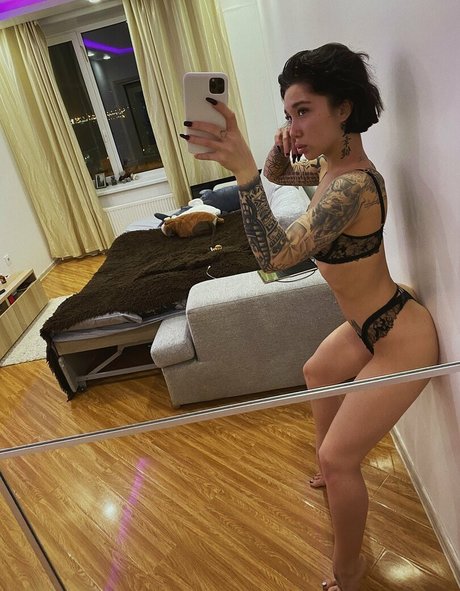 polina molly star du porno hd image