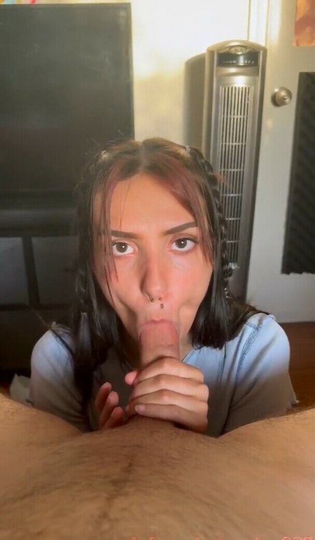 cul écarté onlyfans chaud nu img